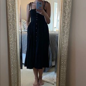 AERIE SMOCKED AND BUTTON DETAIL MIDI DRESS